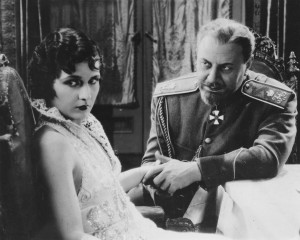 Emil Jannings comforts Evelyn Brent in "The Last Command."